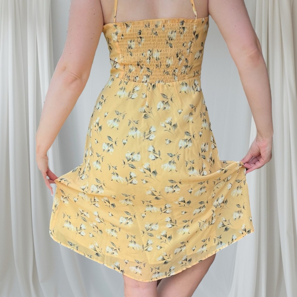 Allegra K Feminine whimsical butter Yellow Floral garden BBq sleeveless Dress - Picture 4 of 6